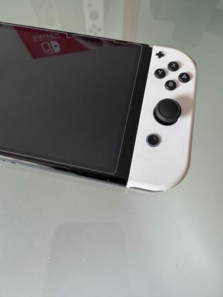 Nintendo Switch OLED blanca-negra Como nueva
