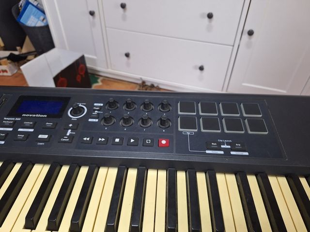 Novation Impulse 61 - Teclado MIDI