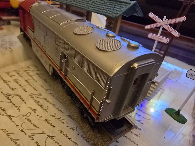 Locomotora Santa Fe H0 - Mehanotehnika