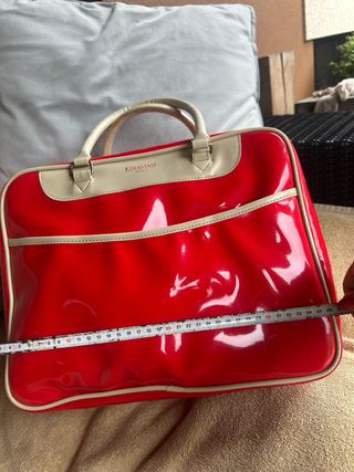 Bolso Kerastase rojo - charol