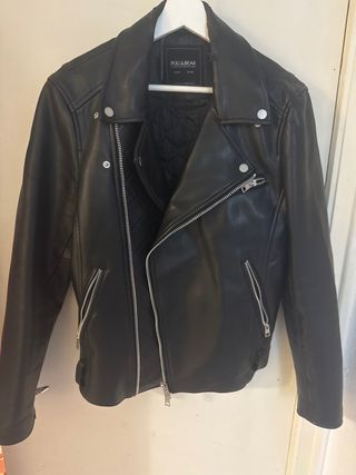 Chaqueta cuero Pull&Bear negra M tipo Biker motero