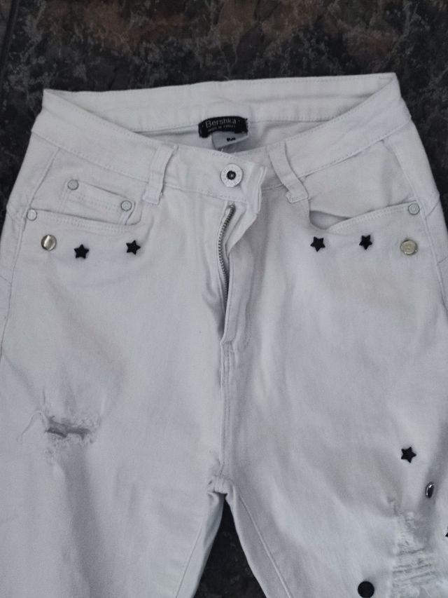 Vaqueros rotos blancos mujer