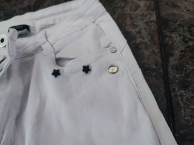 Vaqueros rotos blancos mujer