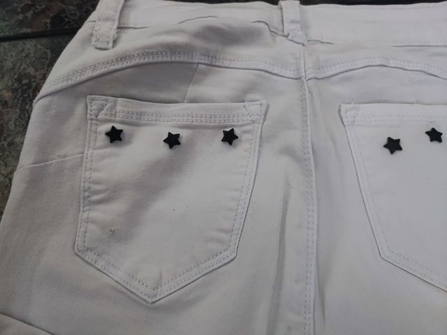 Vaqueros rotos blancos mujer