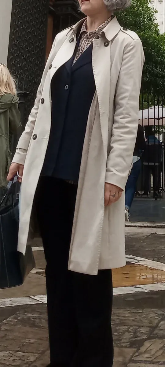 Gabardina beige mujer