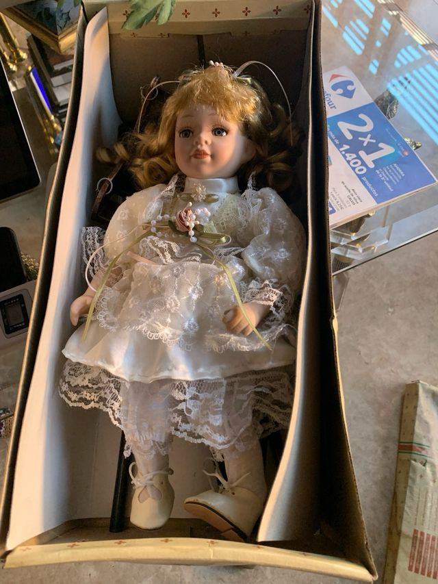 Muñeca porcelana años 80