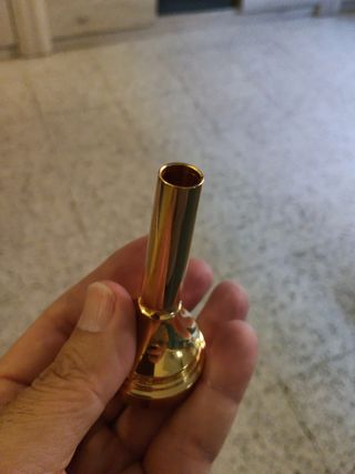 Boquilla trombón/fliscorno bajo Denis Wick 4880 9B