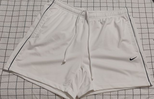 Shorts Nike brancos esporte homem
