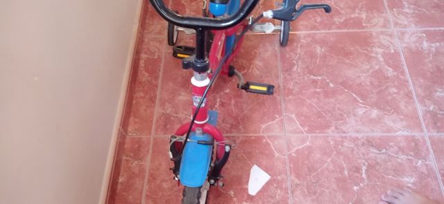 Bicicleta Paw Patrol 12" roja