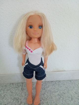 2 Muñecas: bebé y niña