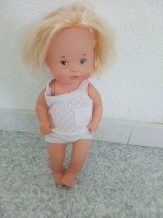 2 Muñecas: bebé y niña