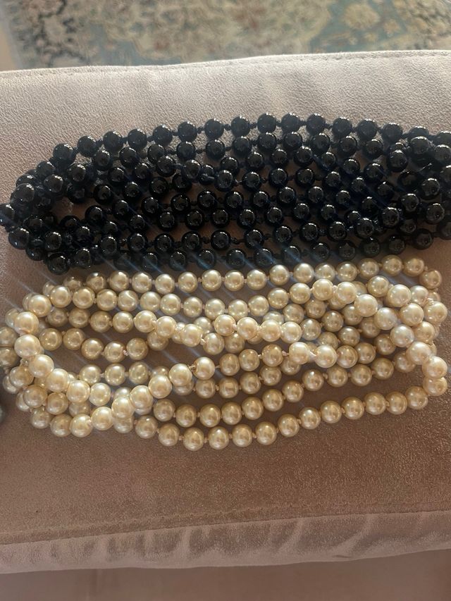 4 Collane Perle - Beige, Nero, Grigio, Rosa