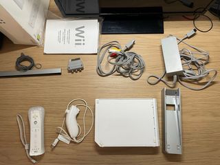 Nintendo Wii completa, con Caja incluida + Juego 
