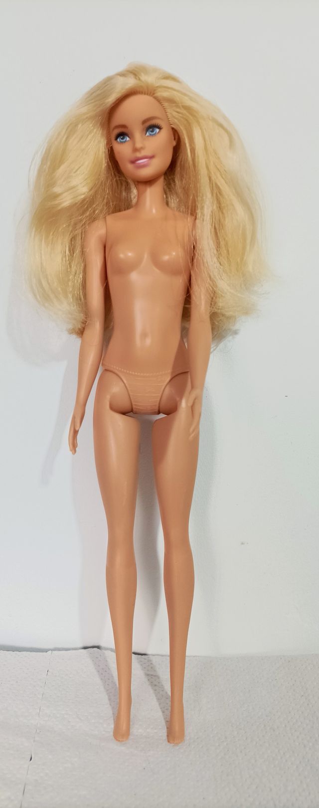 Muñeca Barbie Mattel 2015 - cuerpo desnudo