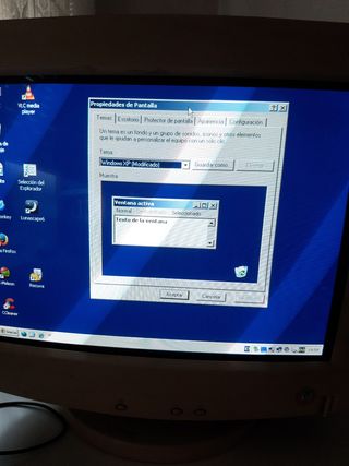 Monitor CRT Compaq V900 de 19 pulgadas