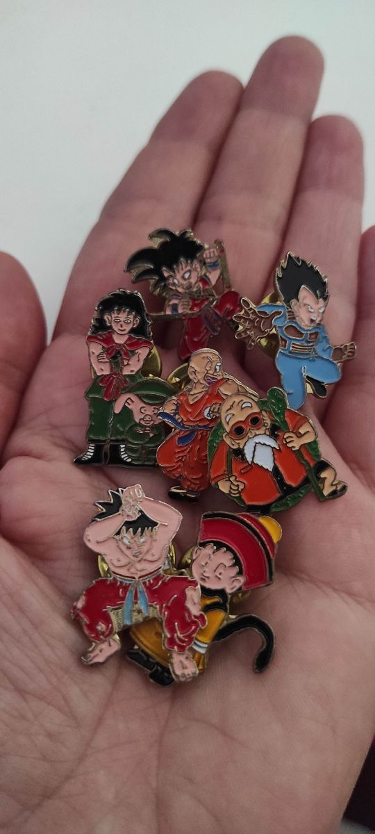 Lote 7 Pins Dragon Ball