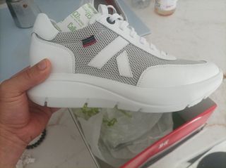 Zapatillas Callaghan blancas y grises