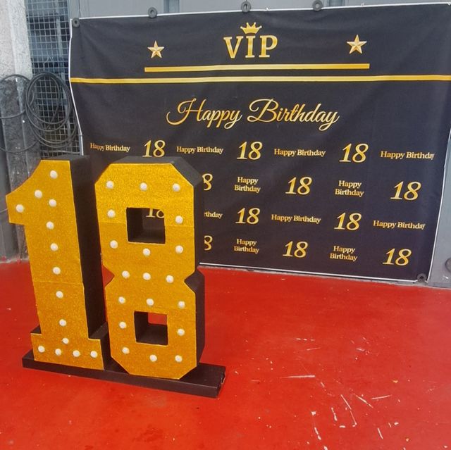 Números gigantes luz LED 18 cumpleaños