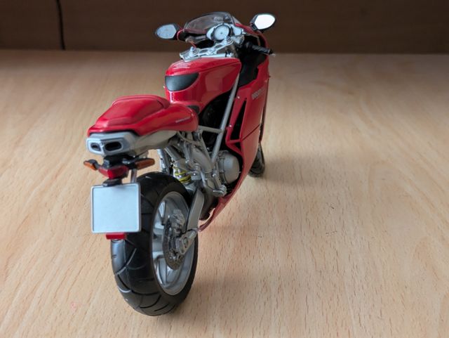 Minichamps Ducati 999