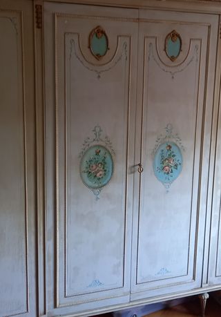 Armadio veneziano 6 ante + letto