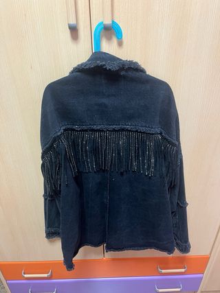 Chaqueta vaquera negra Zara