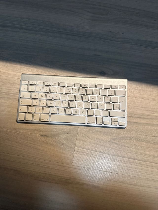 Teclado Apple inalámbrico