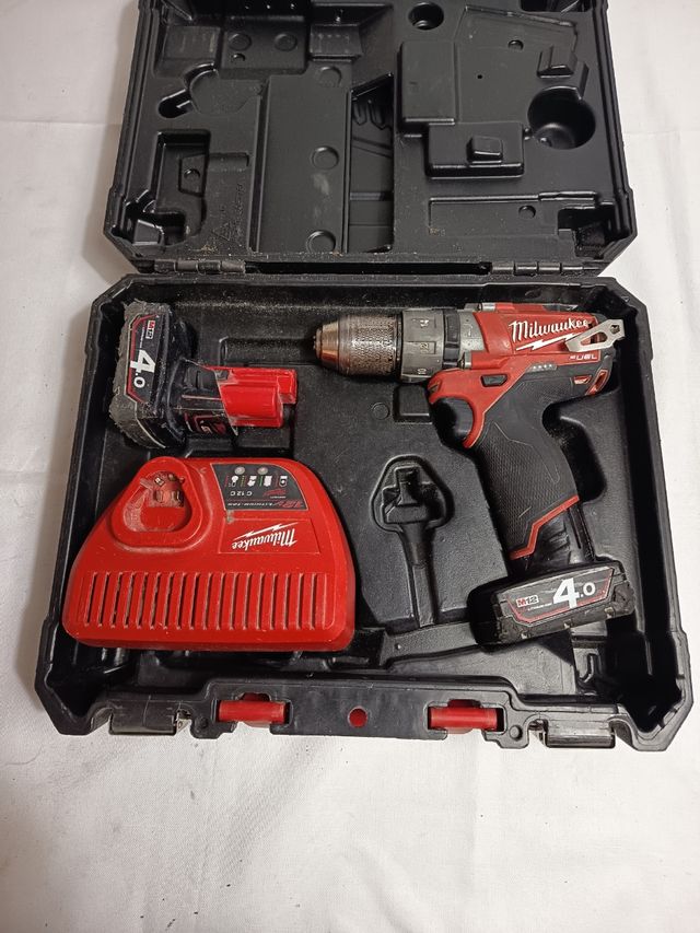 Taladro Milwaukee M12CPD 204C - 4.0