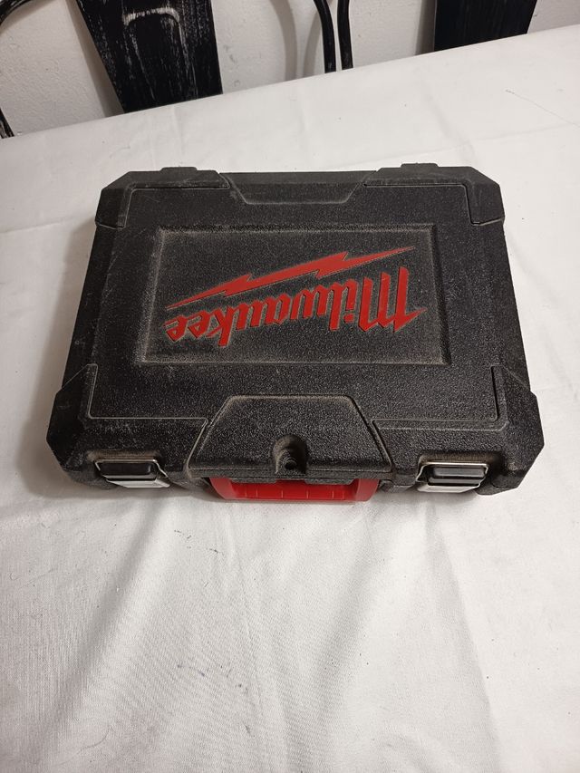 Taladro Milwaukee M12CPD 204C - 4.0