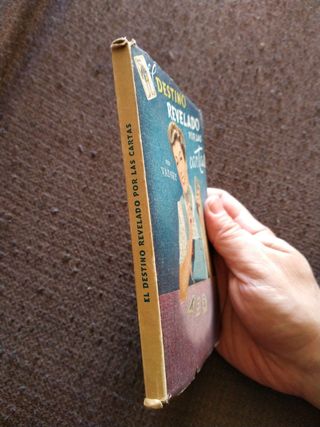 EL DESTINO REVELADO POR LAS CARTAS 