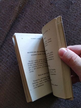 EL DESTINO REVELADO POR LAS CARTAS 