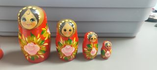 Matrioskas rusas - 5 muñecas