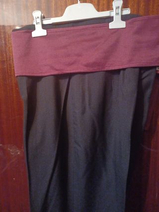 Traje flamenco burdeos y negro
