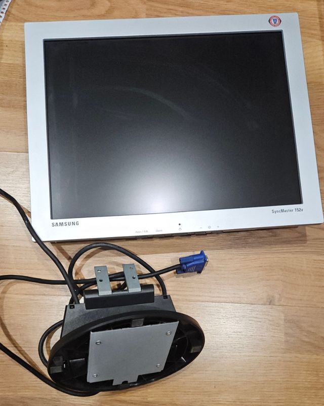 Monitor pc marca samsung gh15ls