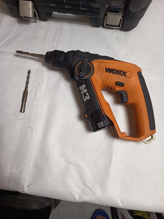 Taladro percutor Worx H3 12V SDS+
