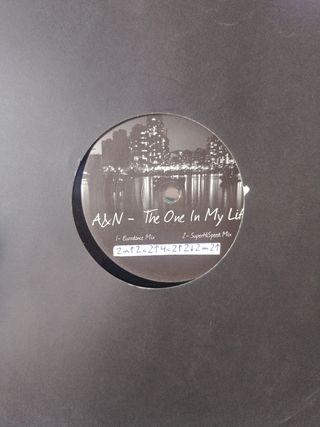 Vinilos B&J - Waiting / A&N - The One In My Life