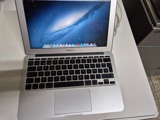 MacBook Air 13" Apple Plata