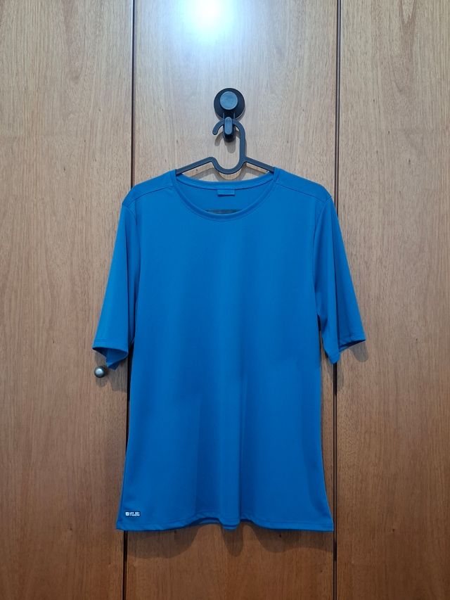 Camiseta Olaian azul manga corta