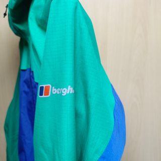 Chubasquero Berghaus Mujer