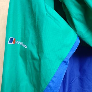 Chubasquero Berghaus Mujer