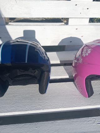Caschi da sci per bambini - 3 unità (12 euro ciascuno)