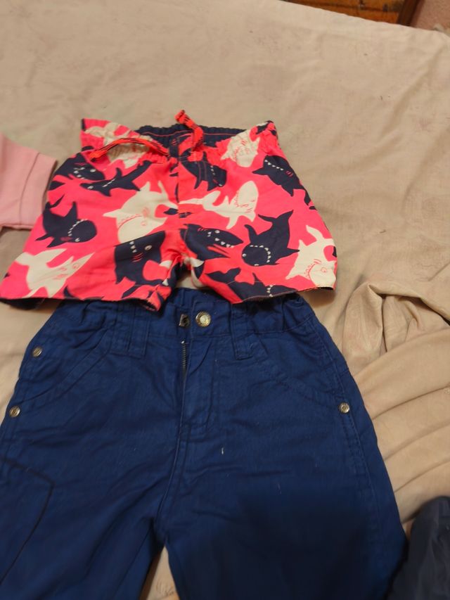 Roupa criança 2-4 anos