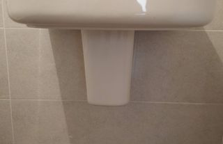 Semipedestal con fijaciones Gala
