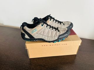 Zapatillas UDOK hombre - grises y negras