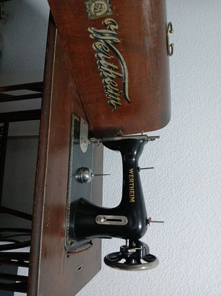 Máquina coser Wertheim antigua