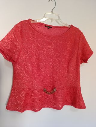 Blusa roja con volante-talla 50-
