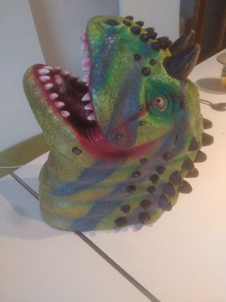 Marioneta dinosaurio