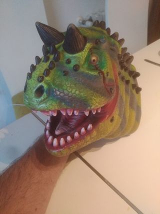 Marioneta dinosaurio