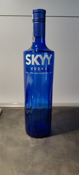 Bottiglia Skyy Vodka Vuota