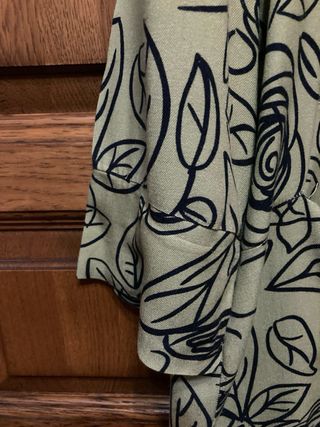 Vestito floreale verde oliva