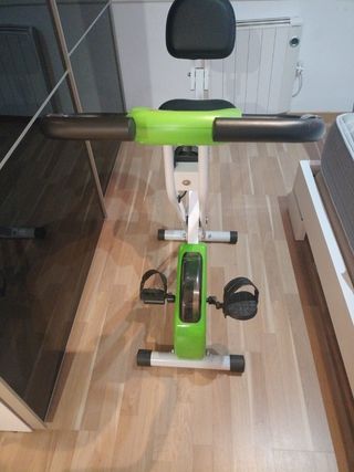 Bicicleta estática plegable